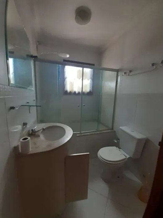 285580
